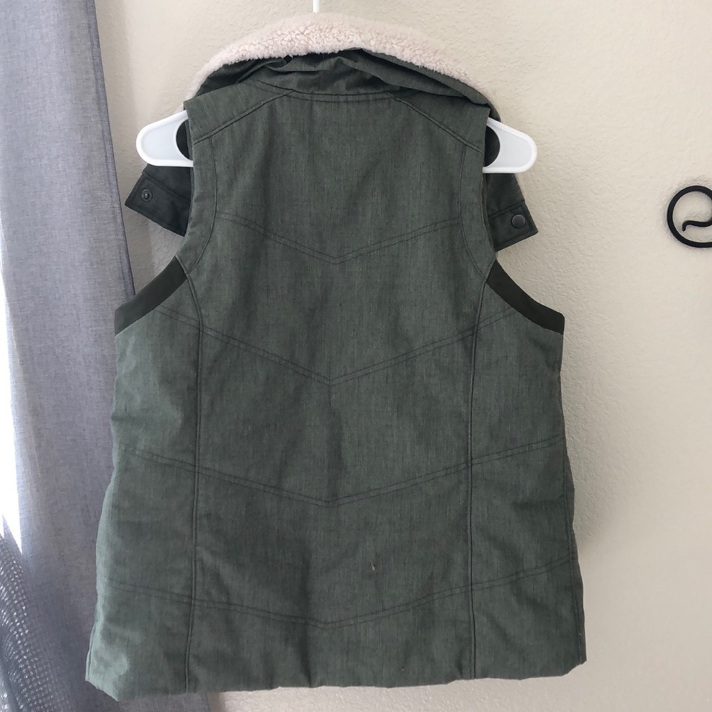 Marmot Olive Vest - Picture 2 of 4